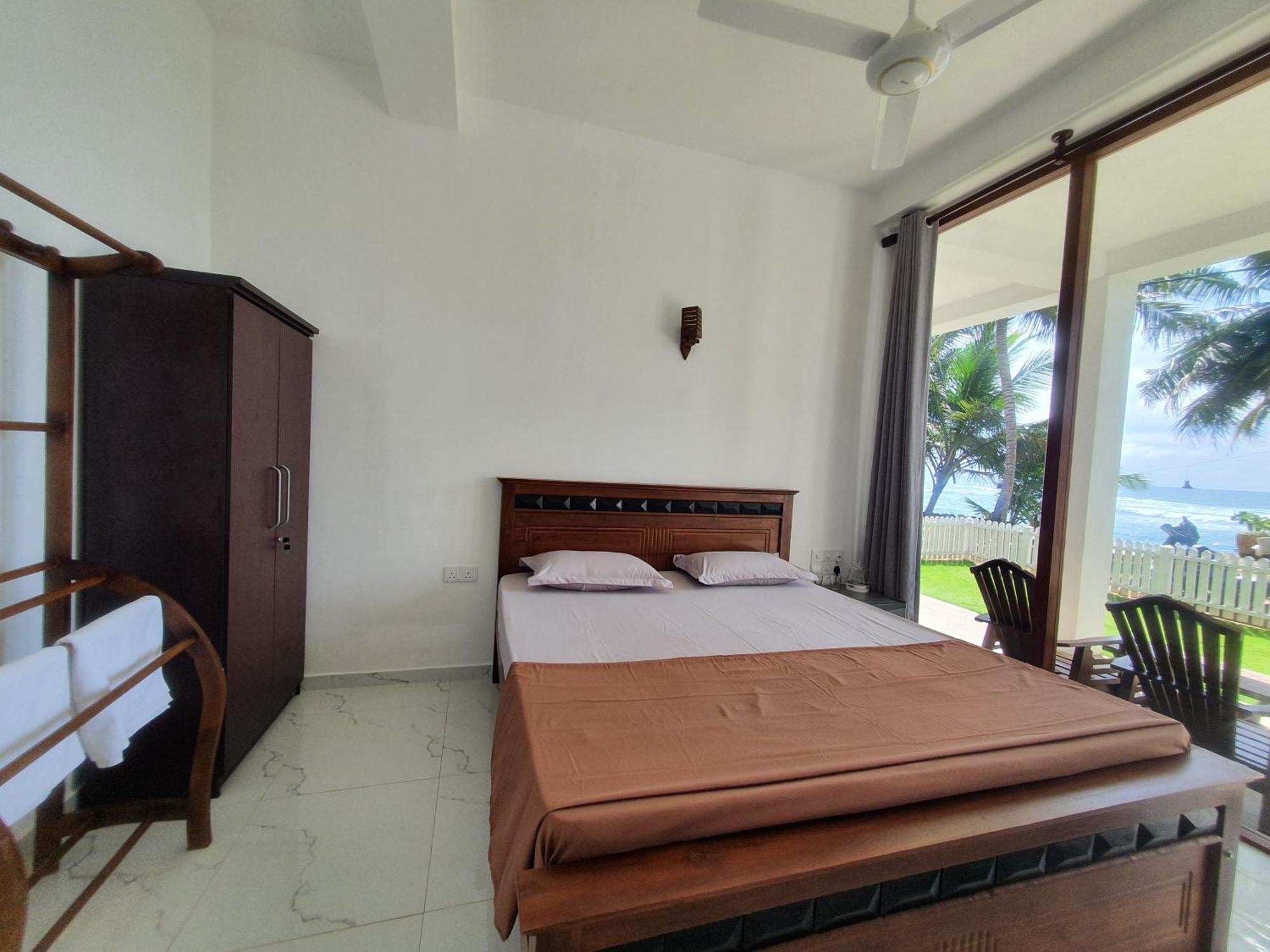 The Beach House Apartment Dickwella Room photo